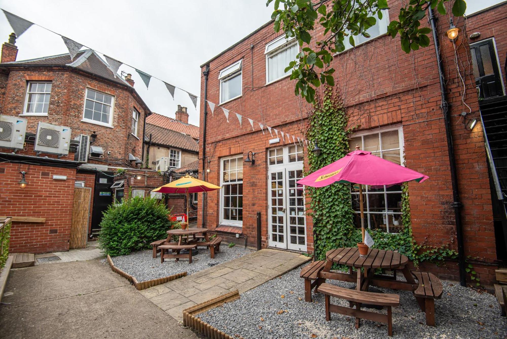 The George Inn Selby Exterior photo